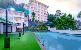 Treenz Hotel